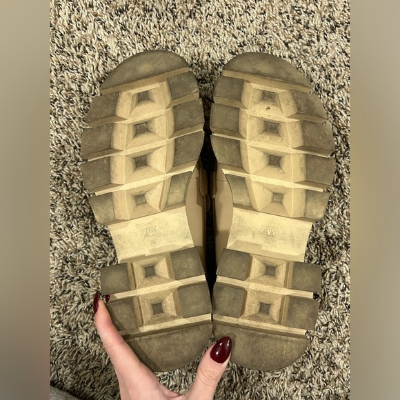 Zara Lug Sole Loafers - Picture 4 of 9